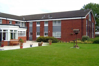 Photo showing the gardens at Sankey Manor